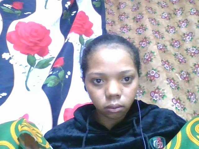 rosah1a live cam on BongaCams