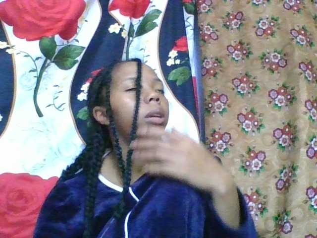 rosah1a live cam on BongaCams