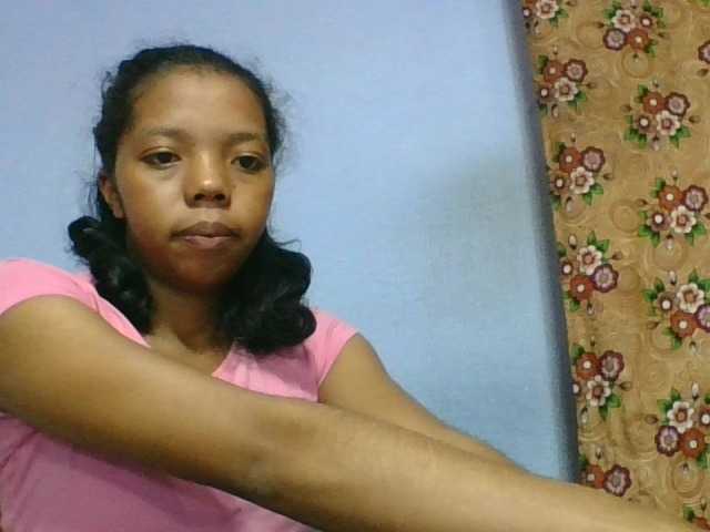 rosah1a live cam on BongaCams