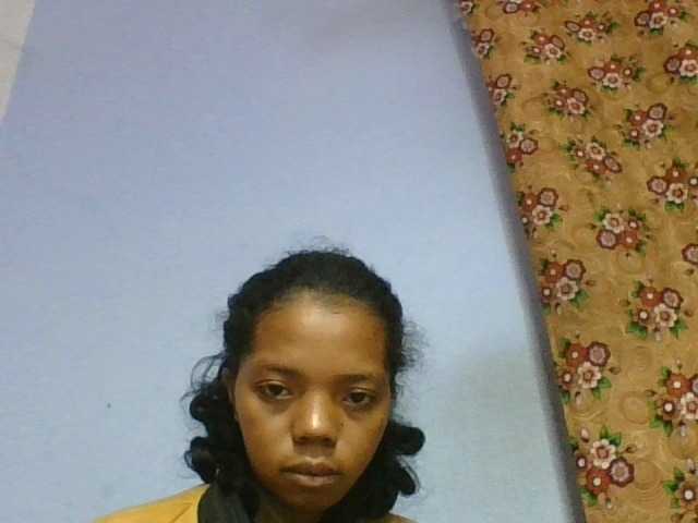 rosah1a live cam on BongaCams