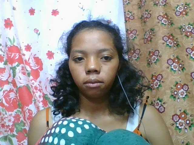 rosah1a live cam on BongaCams