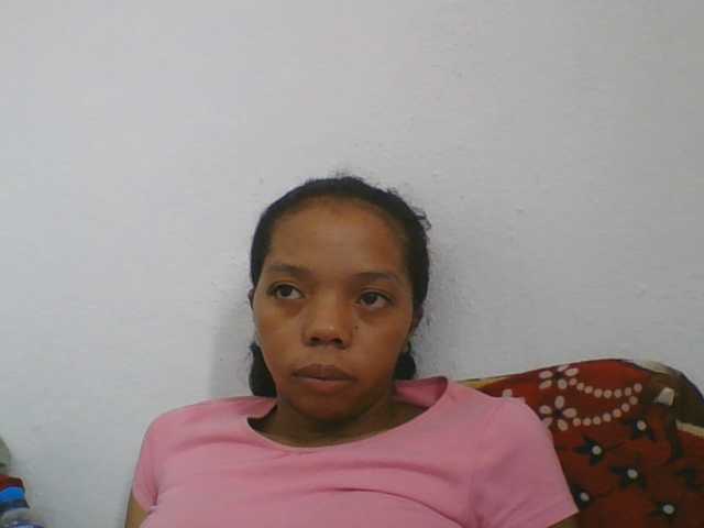 rosah1a live cam on BongaCams