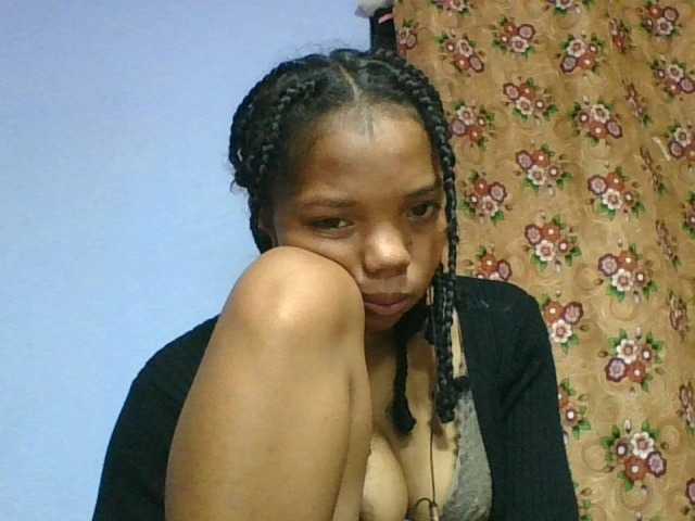 rosah1a live cam on BongaCams