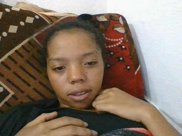 rosah1a live cam on BongaCams