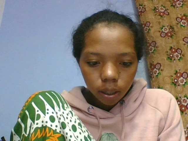 rosah1a live cam on BongaCams