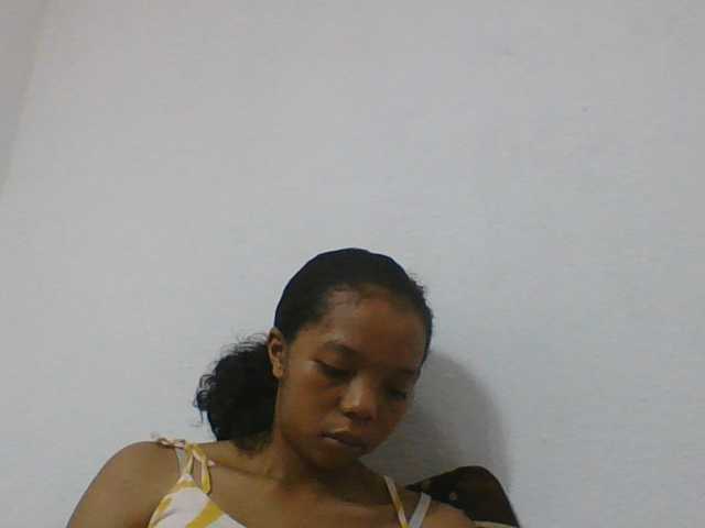 rosah1a live cam on BongaCams