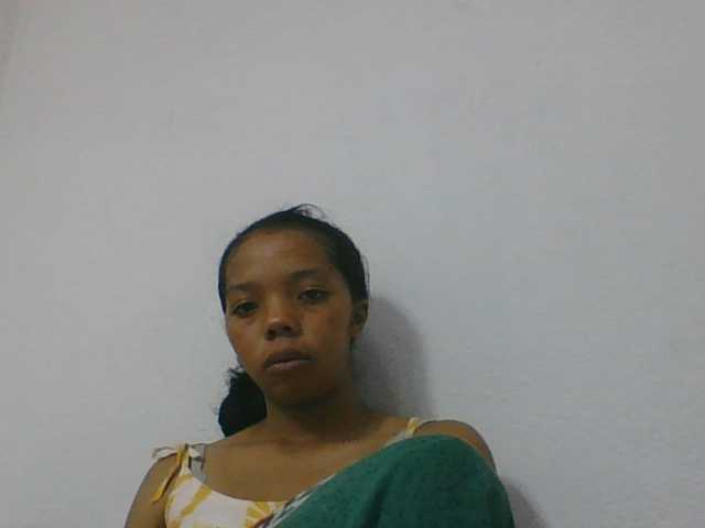 rosah1a live cam on BongaCams