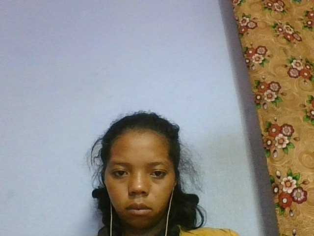 rosah1a live cam on BongaCams