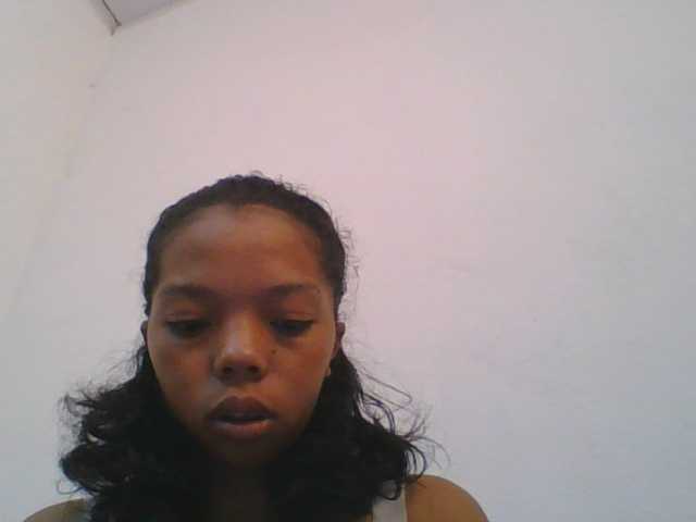 rosah1a live cam on BongaCams