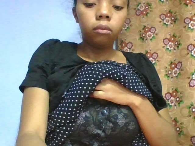 rosah1a live cam on BongaCams