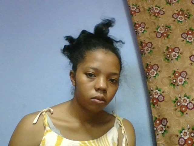 rosah1a live cam on BongaCams