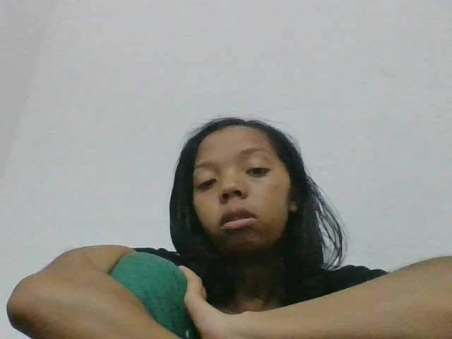 rosah1a live cam on BongaCams