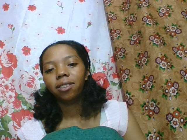 rosah1a live cam on BongaCams