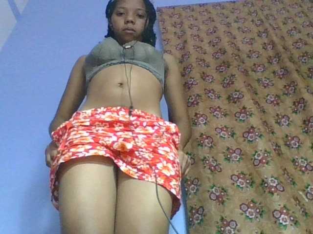 rosah1a live cam on BongaCams