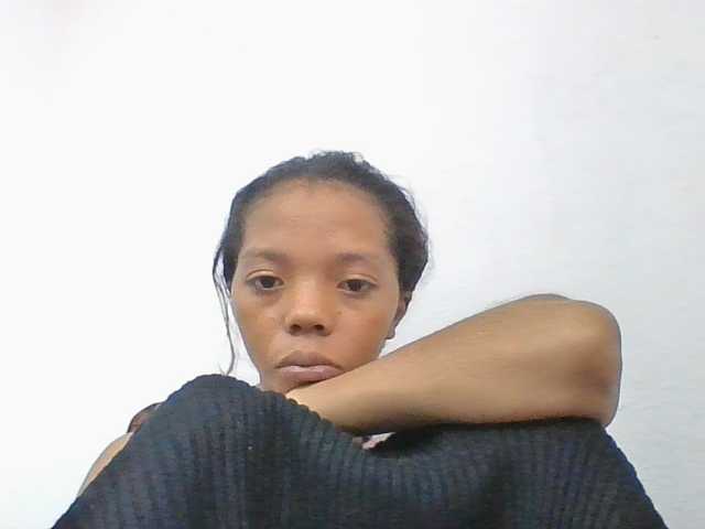 rosah1a live cam on BongaCams