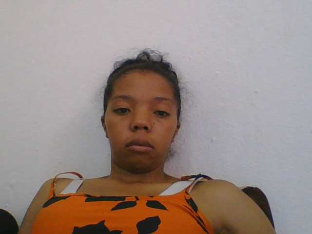 rosah1a live cam on BongaCams
