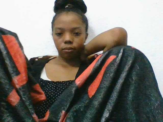 rosah1a live cam on BongaCams