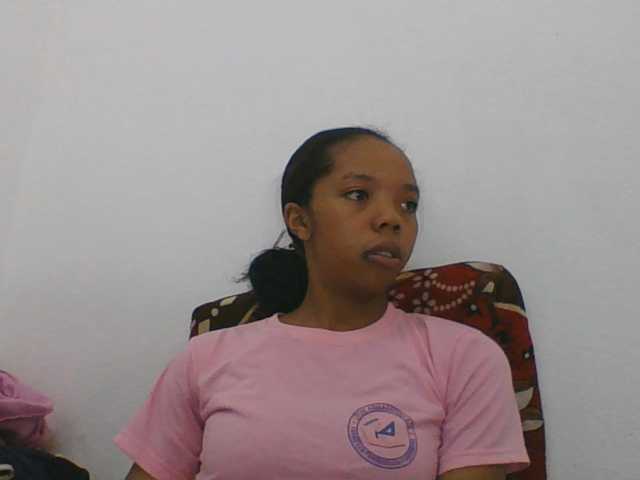 rosah1a live cam on BongaCams
