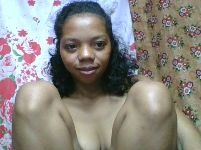 rosah1a live cam on BongaCams