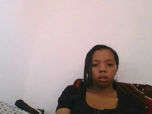 rosah1a live cam on BongaCams