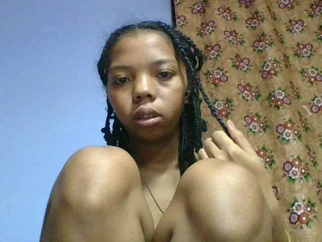 rosah1a live cam on BongaCams