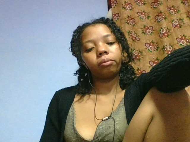 rosah1a live cam on BongaCams