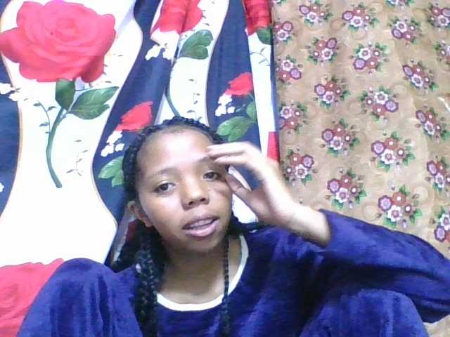 rosah1a live cam on BongaCams