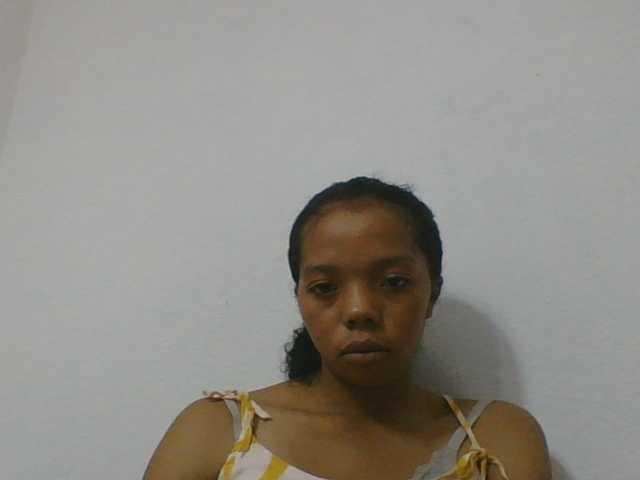 rosah1a live cam on BongaCams