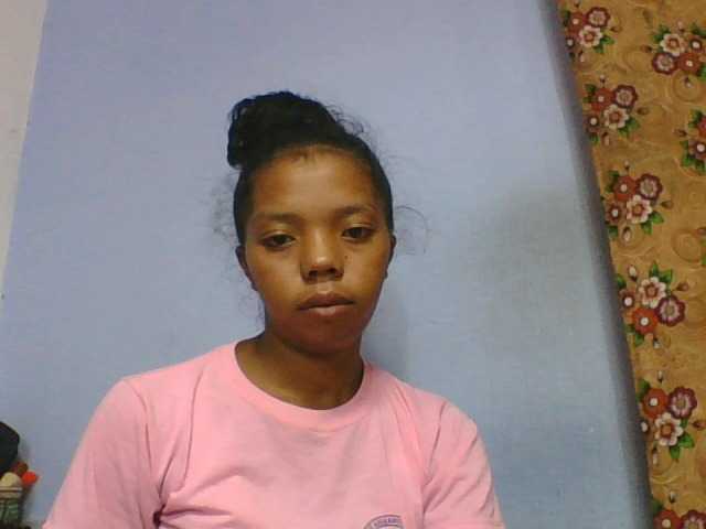 rosah1a live cam on BongaCams