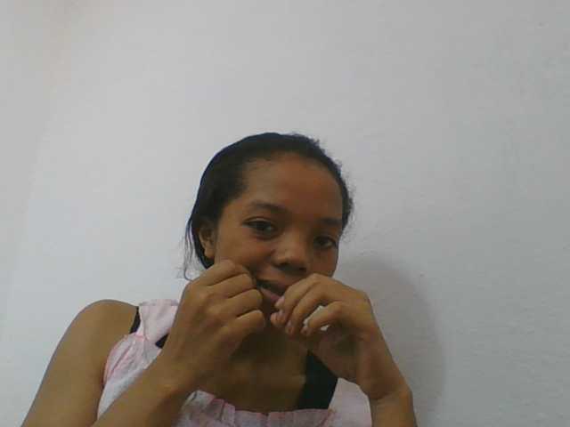 rosah1a live cam on BongaCams