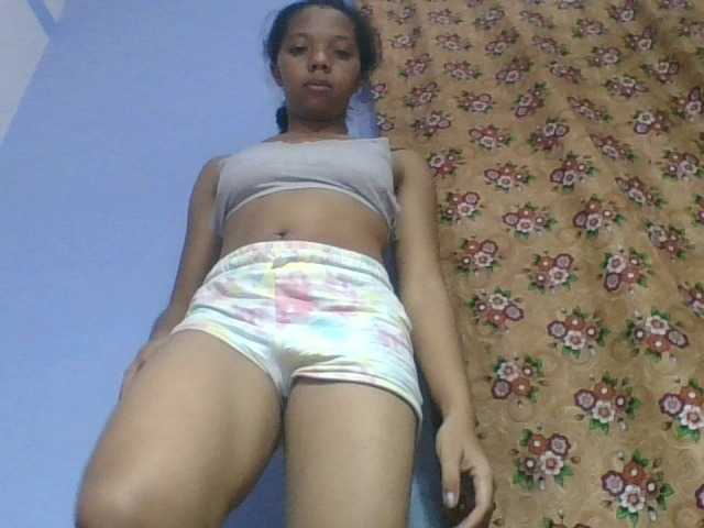 rosah1a live cam on BongaCams
