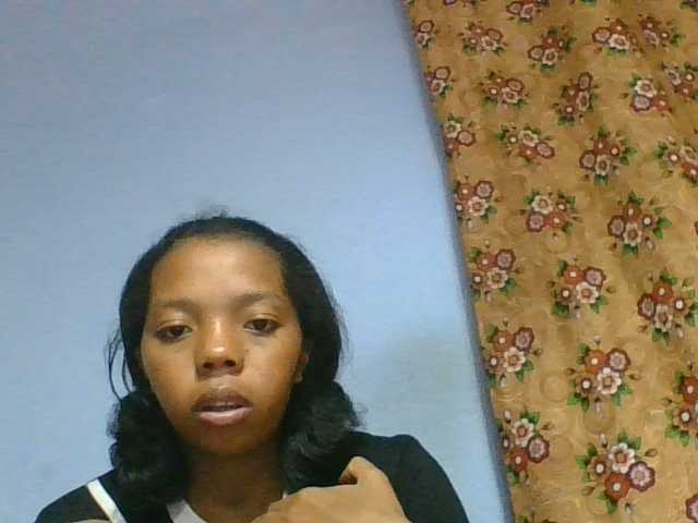 rosah1a live cam on BongaCams