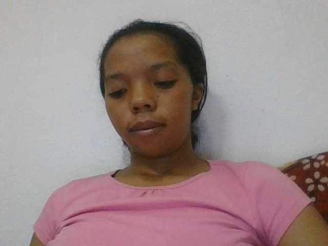 rosah1a live cam on BongaCams