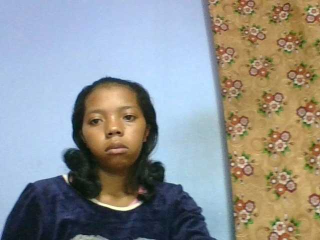 rosah1a live cam on BongaCams