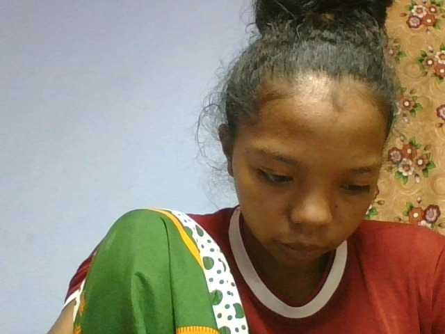 rosah1a live cam on BongaCams