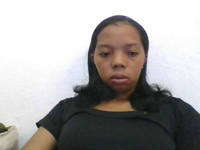 rosah1a live cam on BongaCams