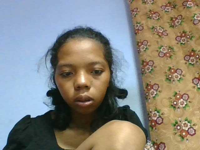 rosah1a live cam on BongaCams