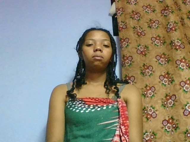 rosah1a live cam on BongaCams