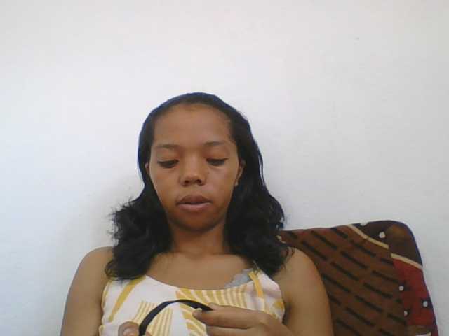 rosah1a live cam on BongaCams