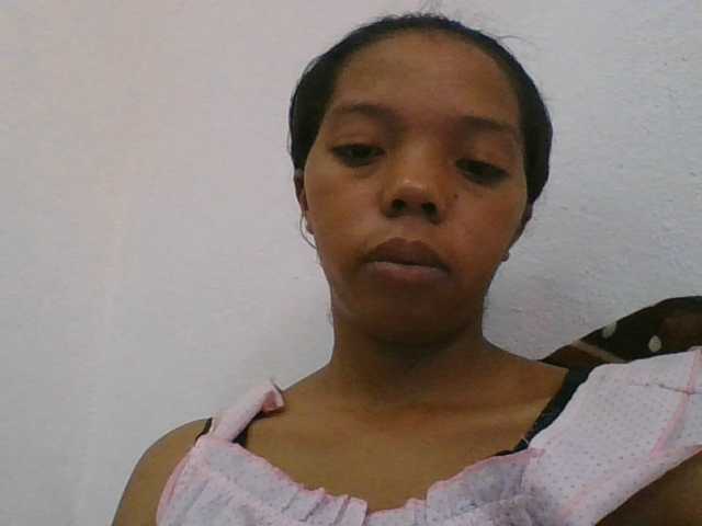 rosah1a live cam on BongaCams