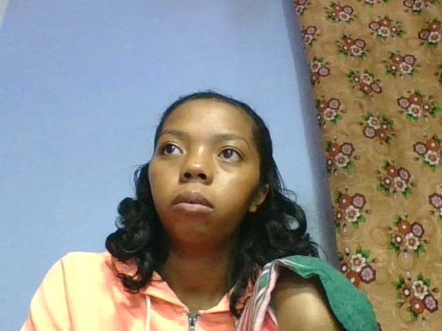 rosah1a live cam on BongaCams