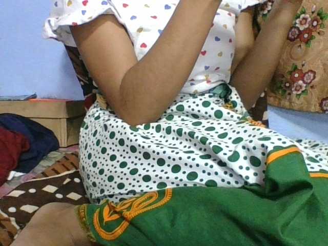 rosah1a live cam on BongaCams