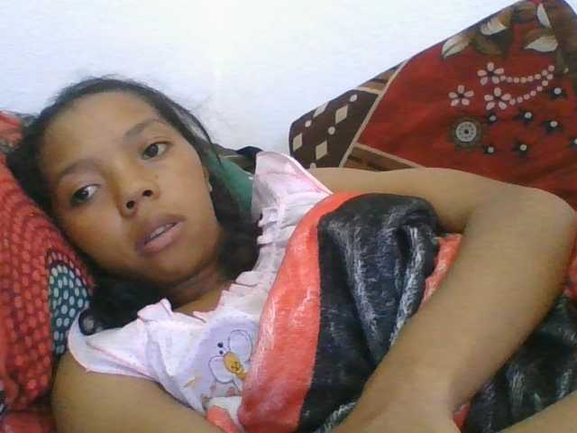 rosah1a live cam on BongaCams