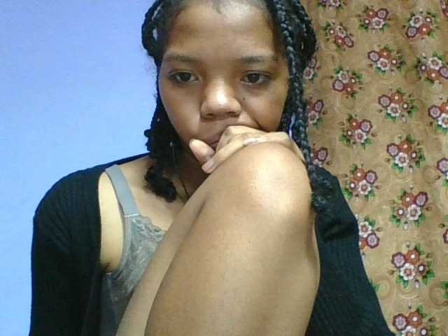 rosah1a live cam on BongaCams