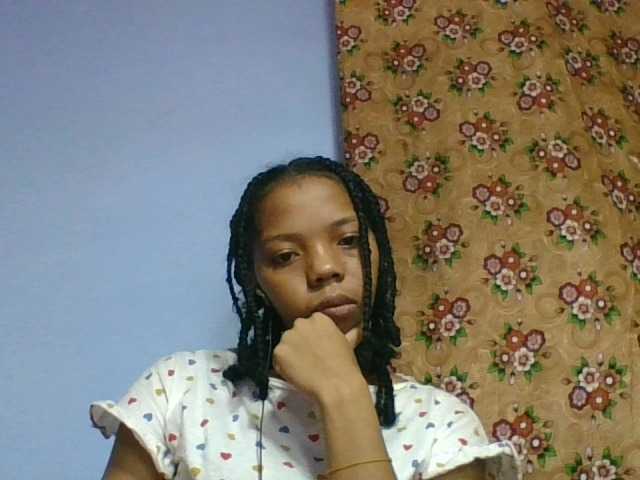 rosah1a live cam on BongaCams