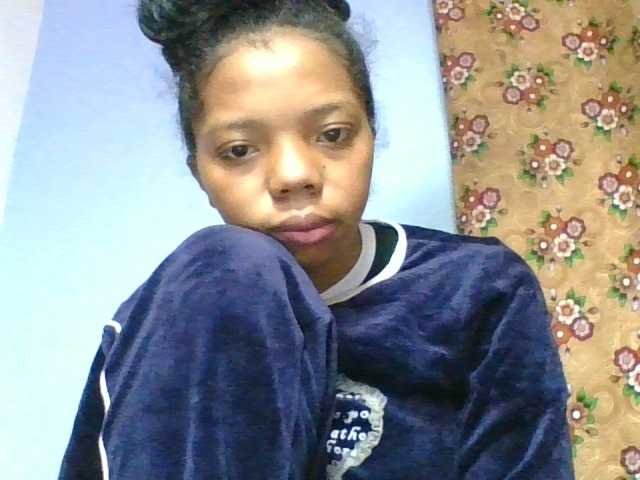 rosah1a live cam on BongaCams