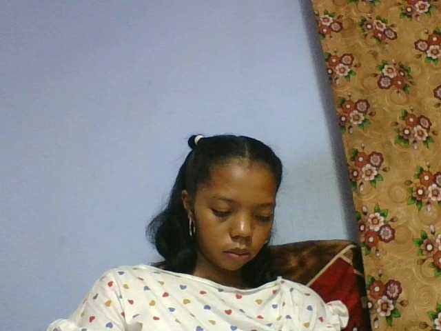 rosah1a live cam on BongaCams