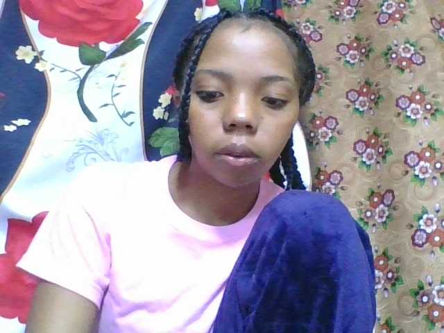 rosah1a live cam on BongaCams