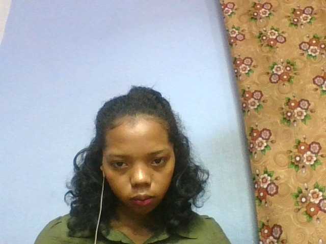 rosah1a live cam on BongaCams