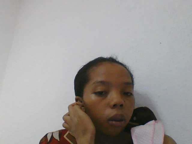 rosah1a live cam on BongaCams